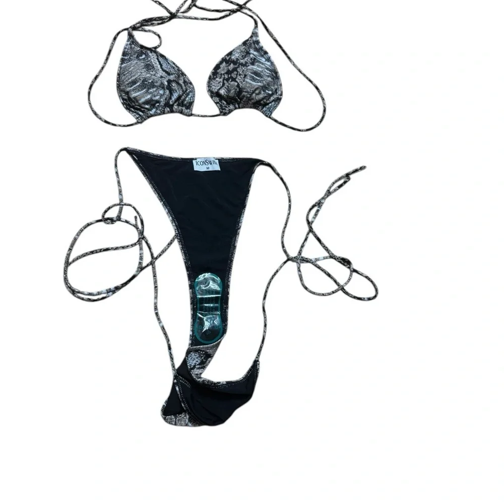 ICONS WIM.  Snake Print Bikini